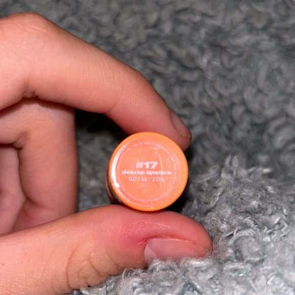 Beauty for certain #17 mini deluxe lipstick - Picture 1 of 2